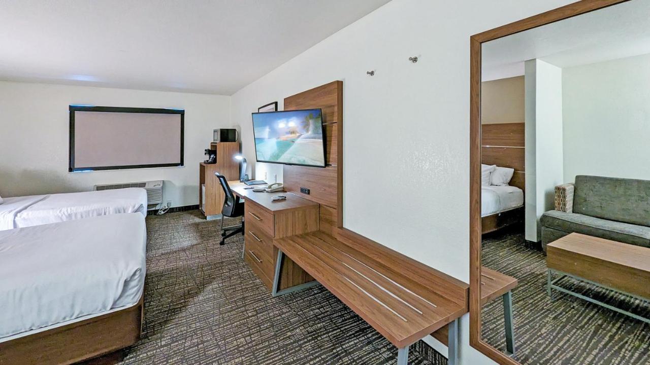 Estherville Hotel & Suites エクステリア 写真